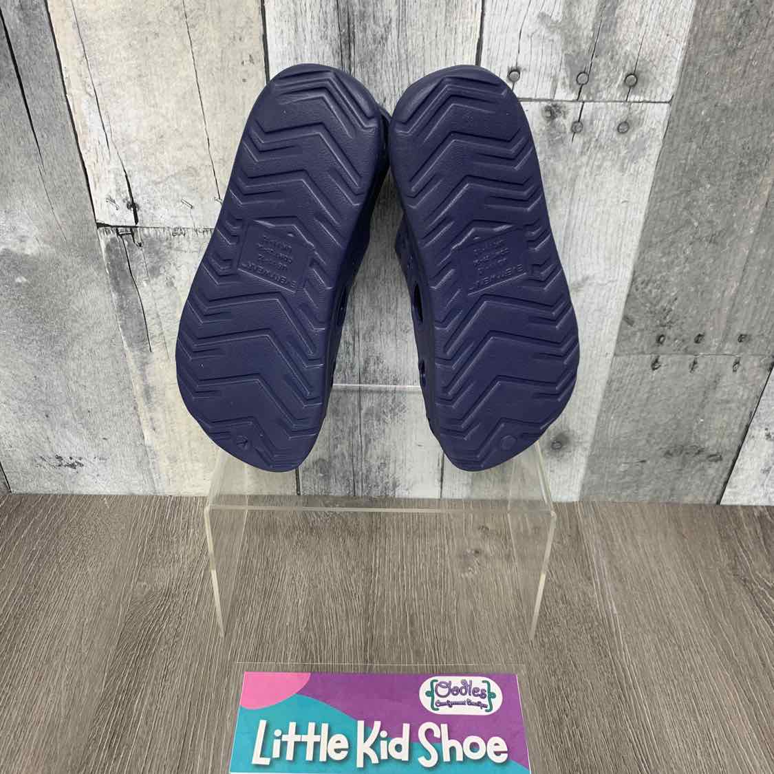 Size 11/12 Navy Totes Water Shoes