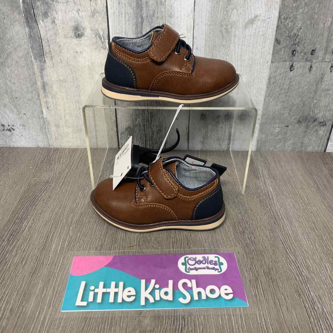 Size 5 Brown/Navy Jumping Beans Dress Shoes