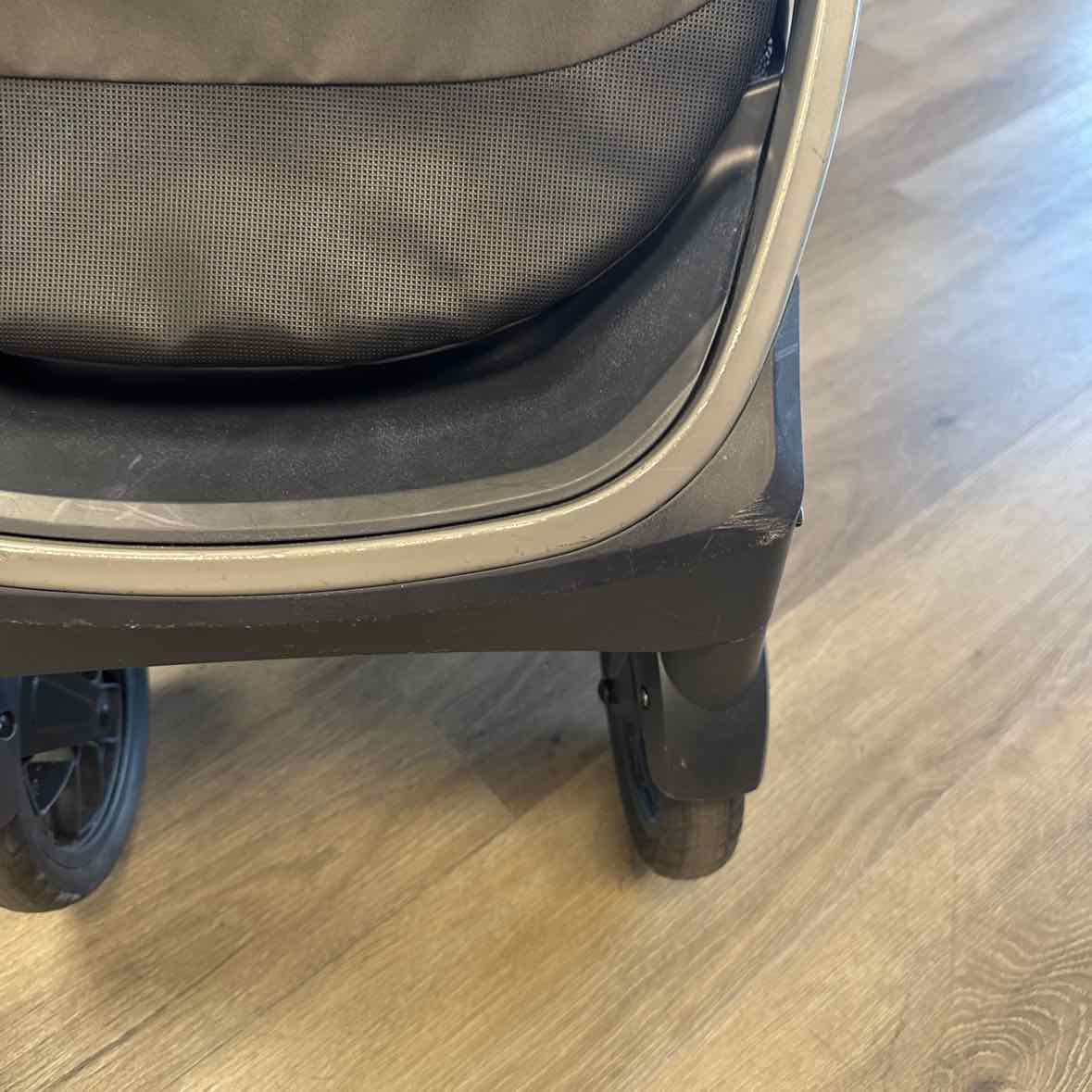 Chicco Gray/Black Stroller - Single
