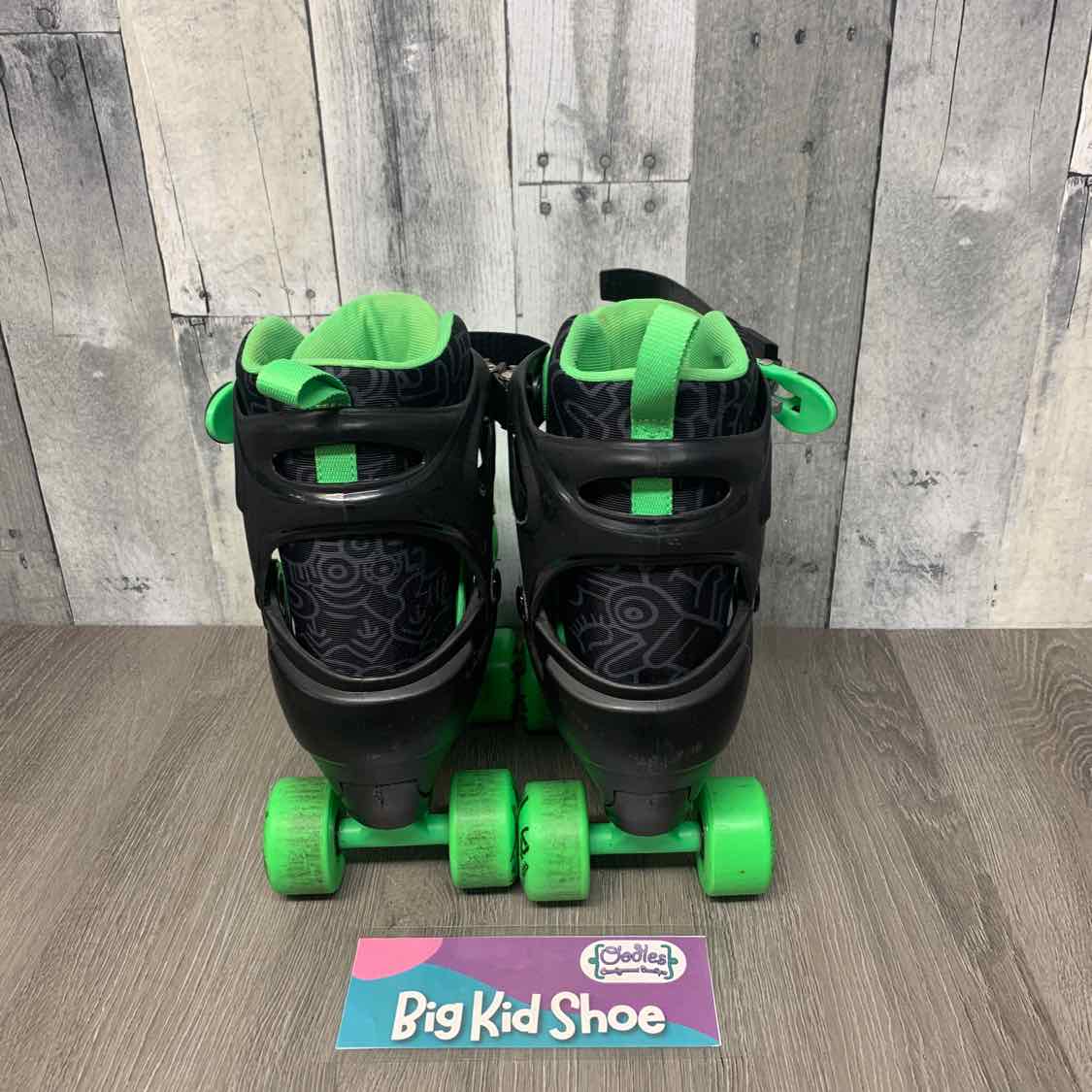 Size 3/6 Green/Black Roller Derby Skates