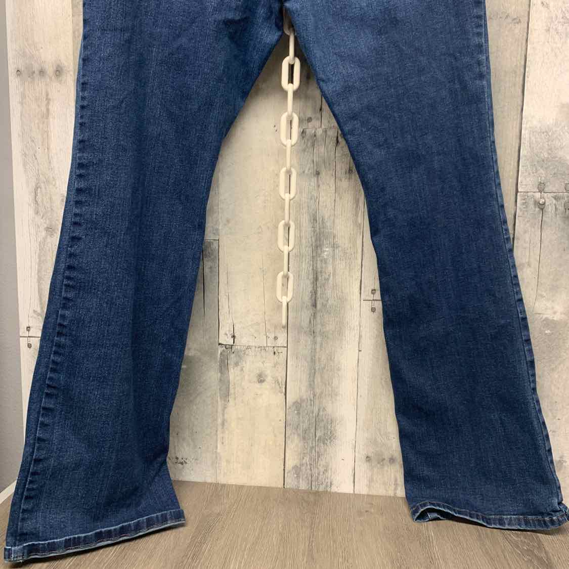 Size 12 Denim/Navy Isabel Maternity Jeans