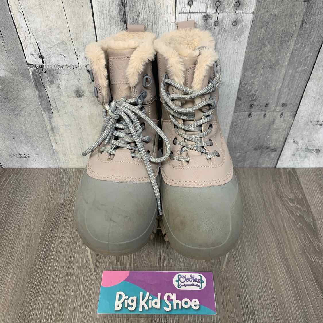 Size 4 Gray All in Motion Snow Boots