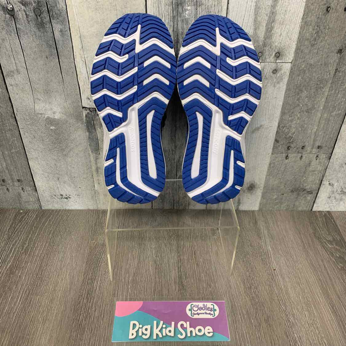 Size 5 Blue/Gray Saucony Sneakers