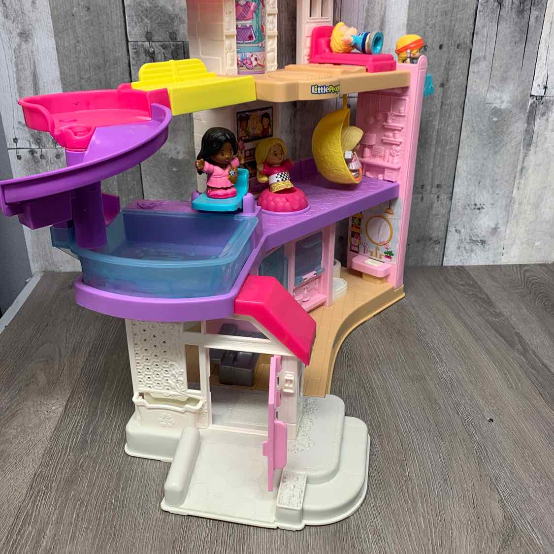Fisher Price Pink/White Little People Set