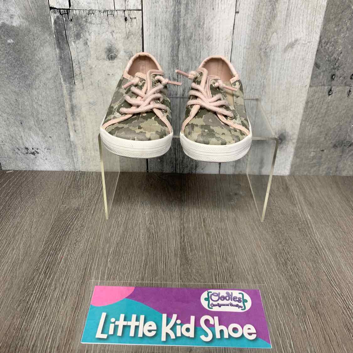 Size 8 Green Camo Keds Sneakers