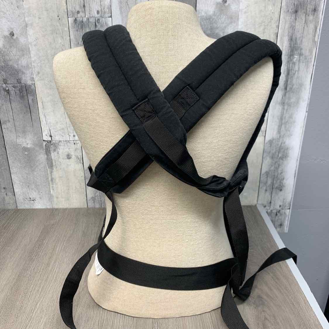 MomCozy Black Infant Carrier