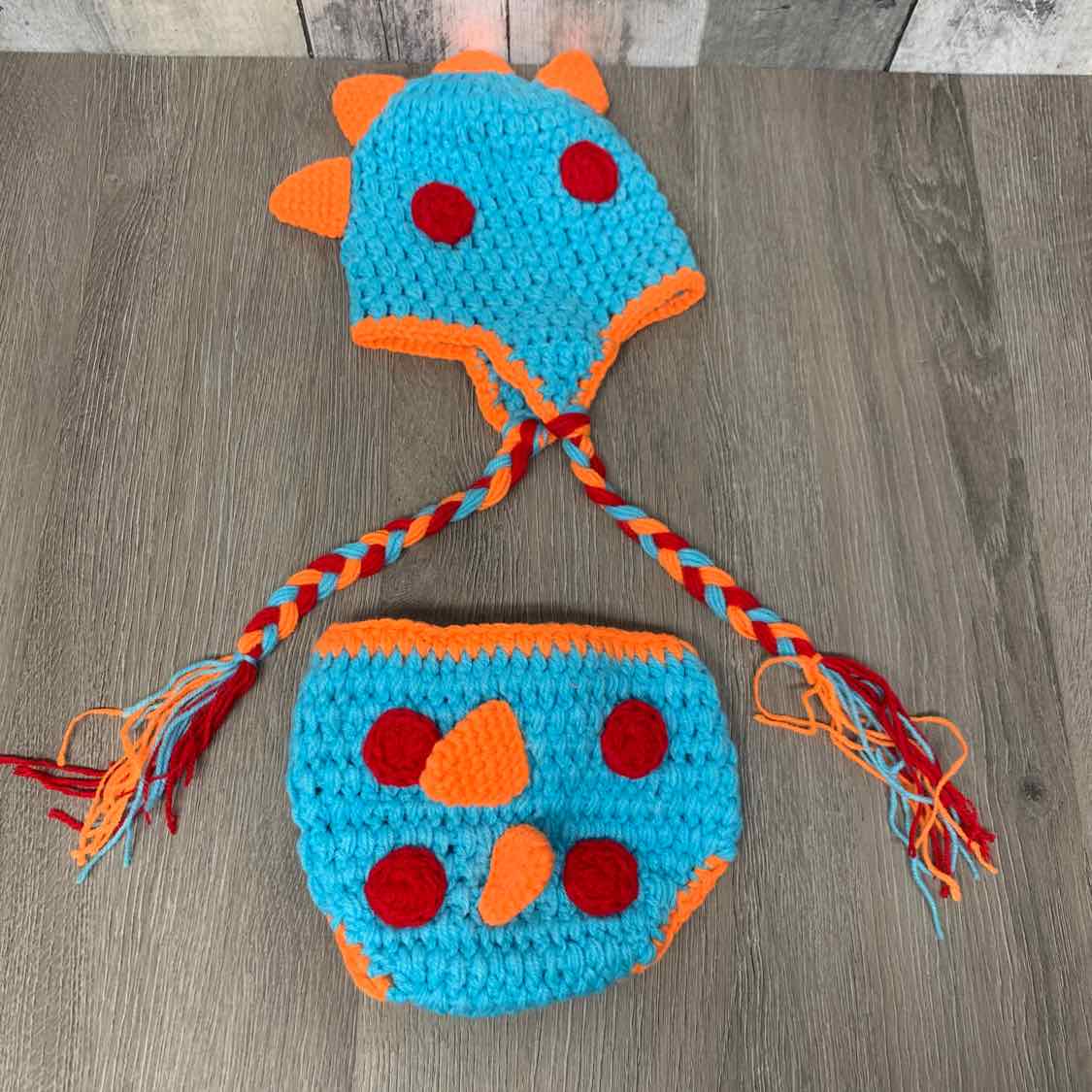 Generic Blue/Orange Photo Prop