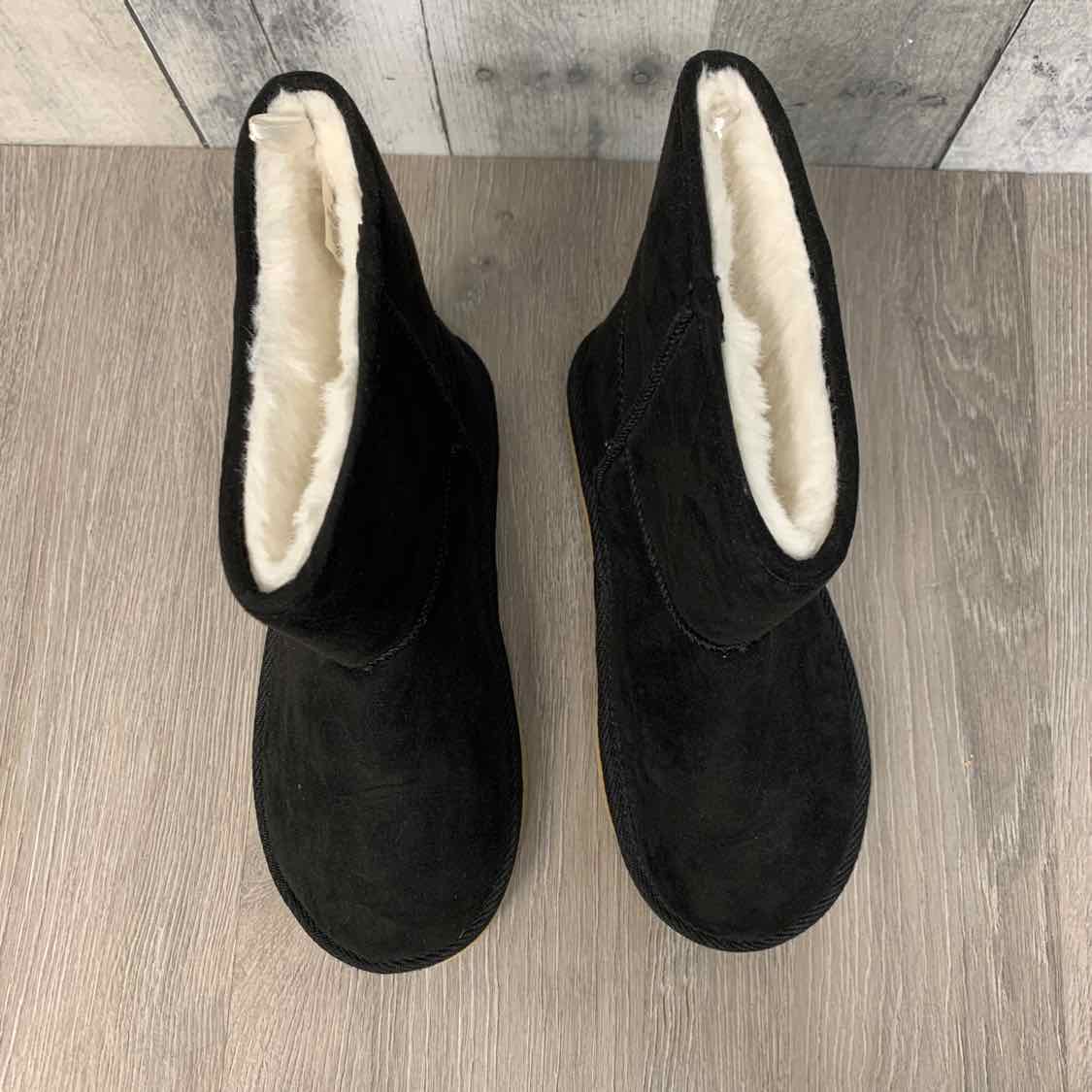 Size 2 Black Old Navy Boots