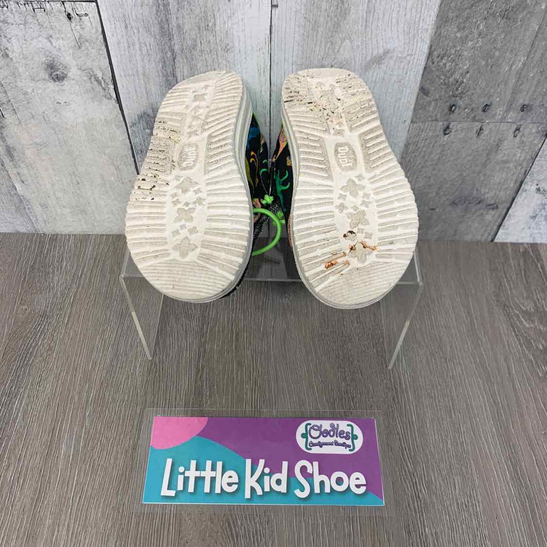 Size 6 Black Print Hey Dude Loafers