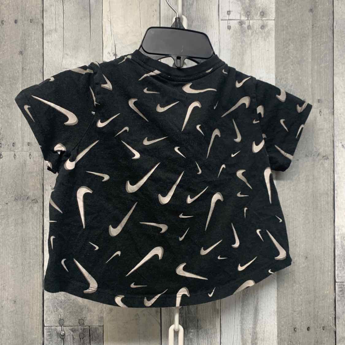 Size Medium Black Print Sport Brand T Shirt - OodlesCB