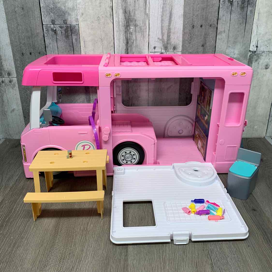 Barbie Pink Doll Playset