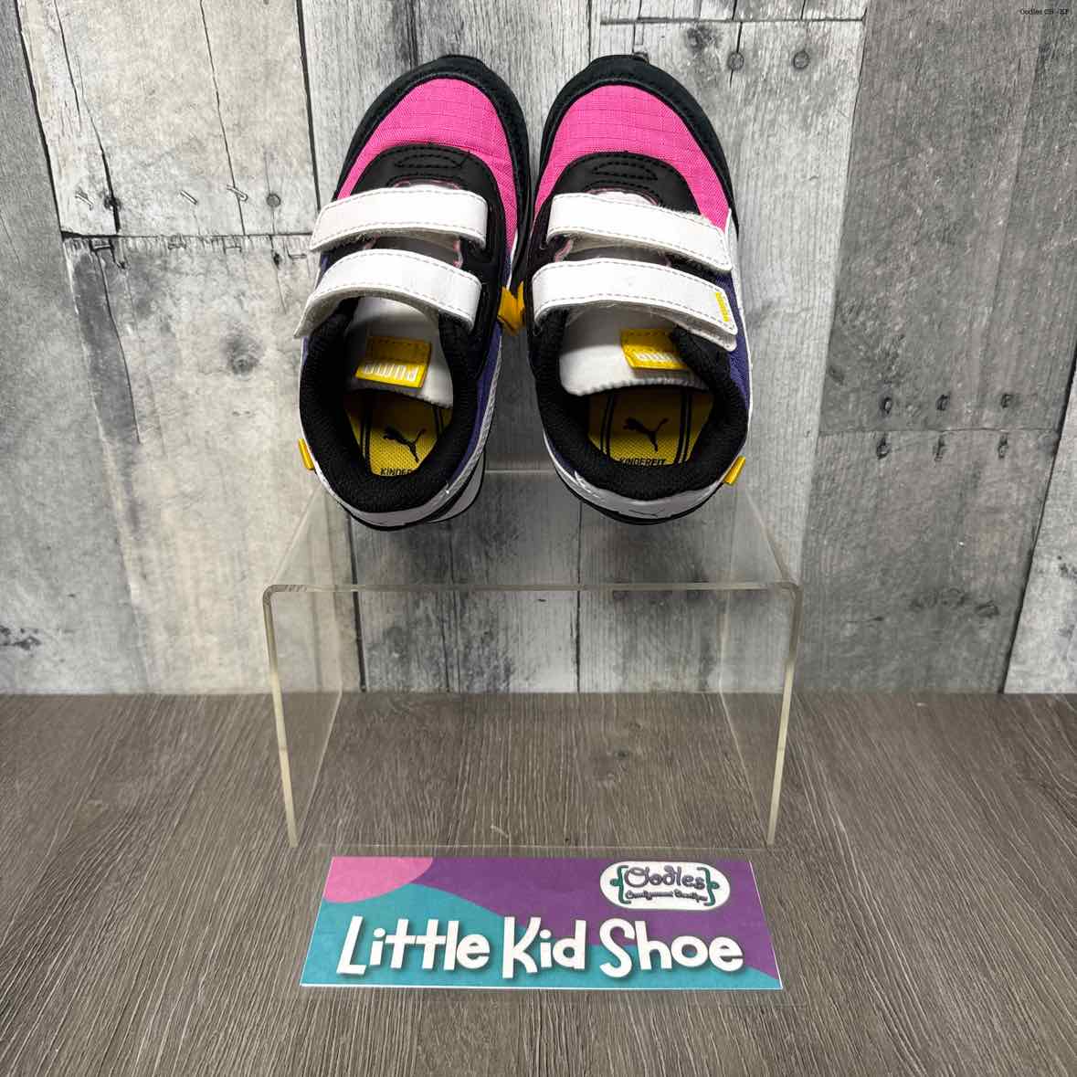 Size 7 Black/Pink Puma Sneakers