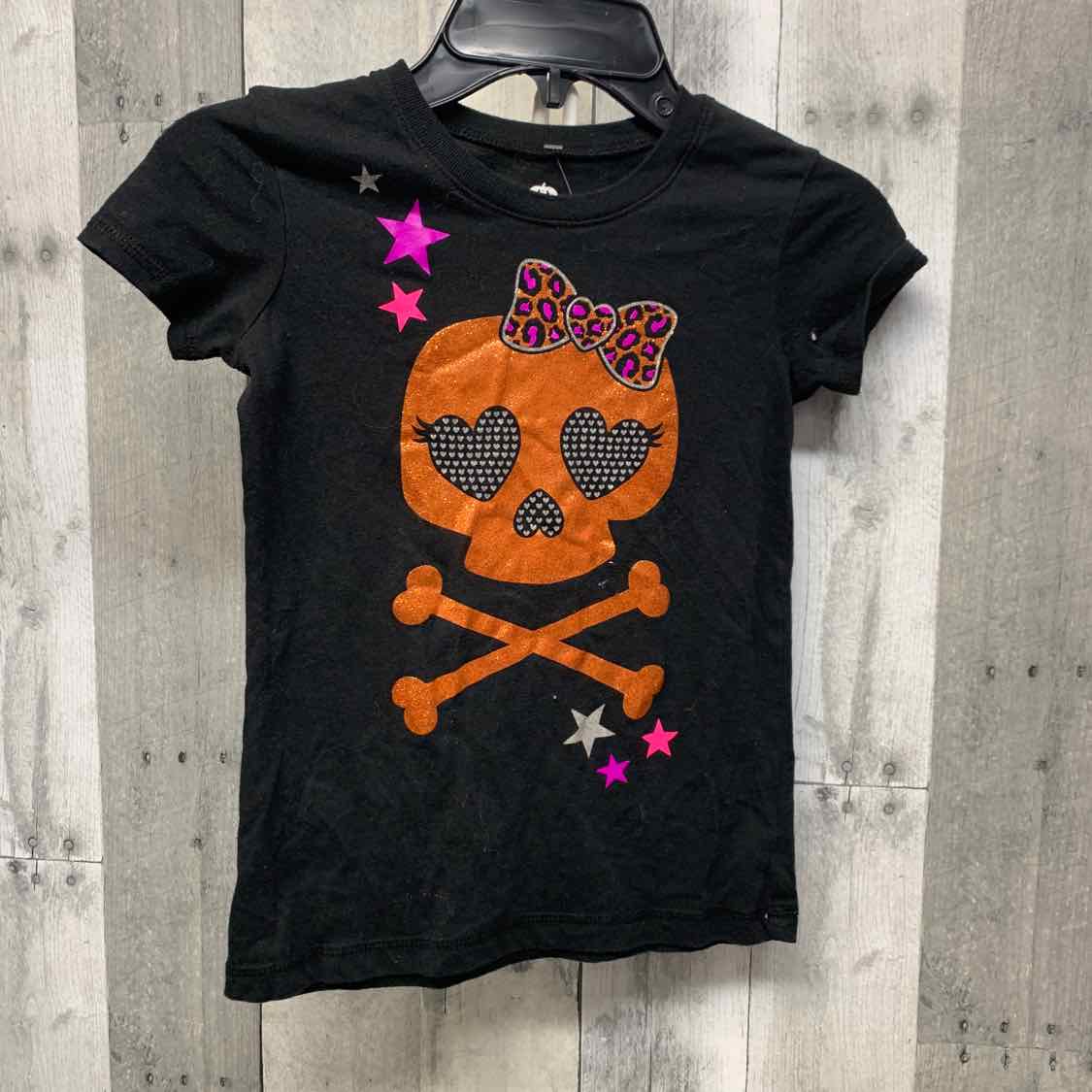 Size 6/6X Black Graphic Holiday Brands T Shirt