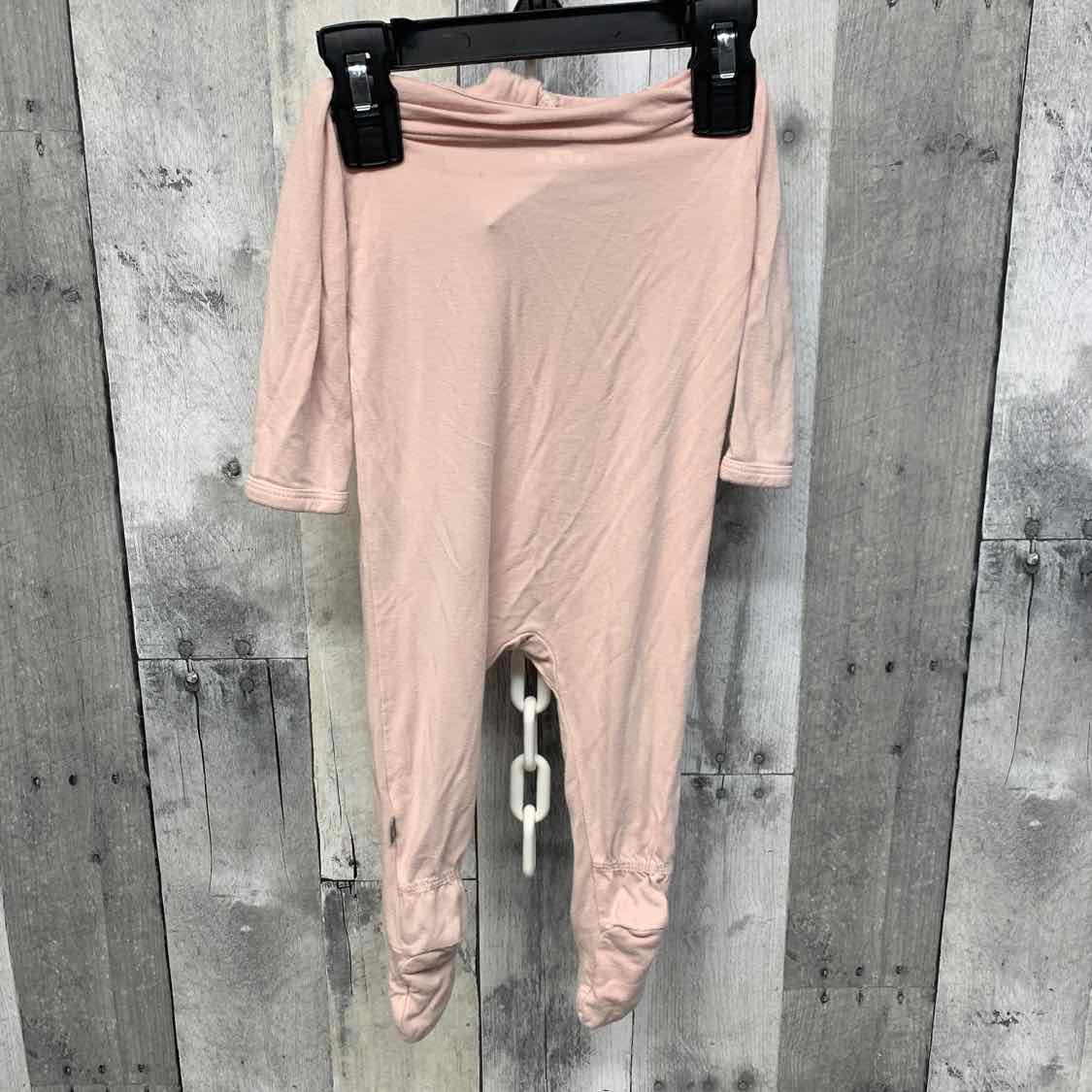 Size 3-6 Months Pink Kyte Footy PJs