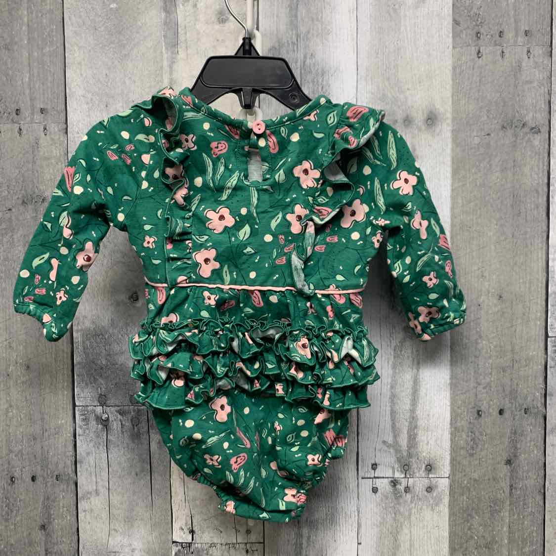 Size 3-6 Months Green Floral Print Ruffle Butts Romper
