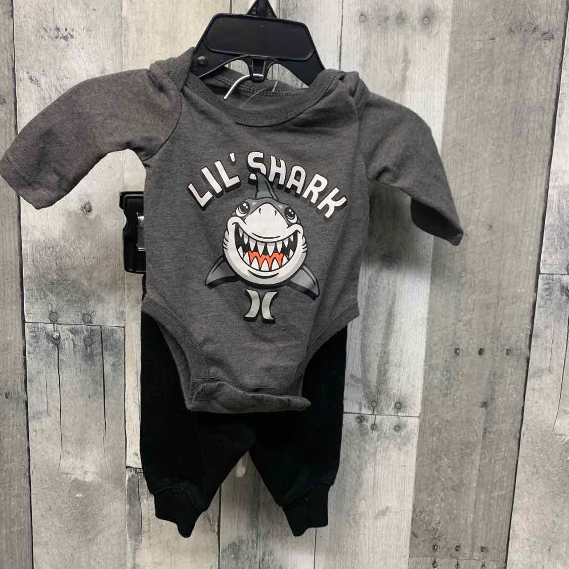 Size Newborn Gray/Black Hurley Shirt/Pants