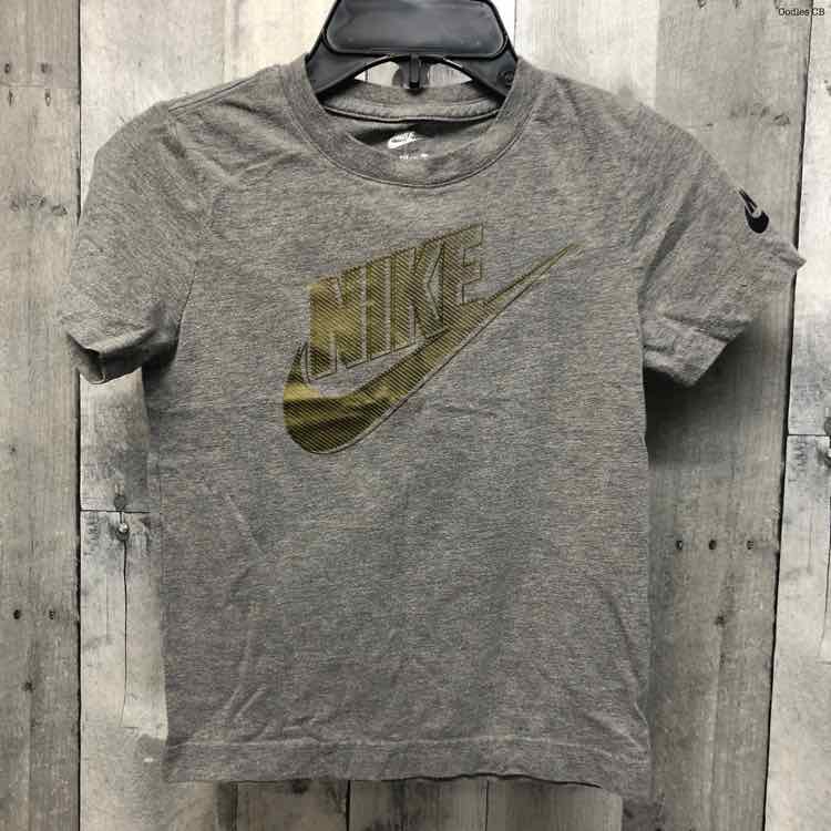 Size 6 Gray/Gold Sport Brand T Shirt