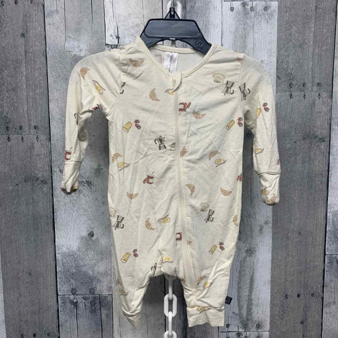 Size 0-3 Months Ivory Print Modern Moments by Gerber Footy PJs