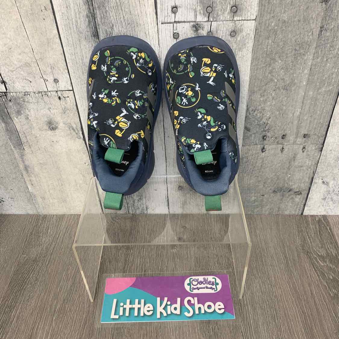 Size 7 Green/Navy Sport Brand Sneakers