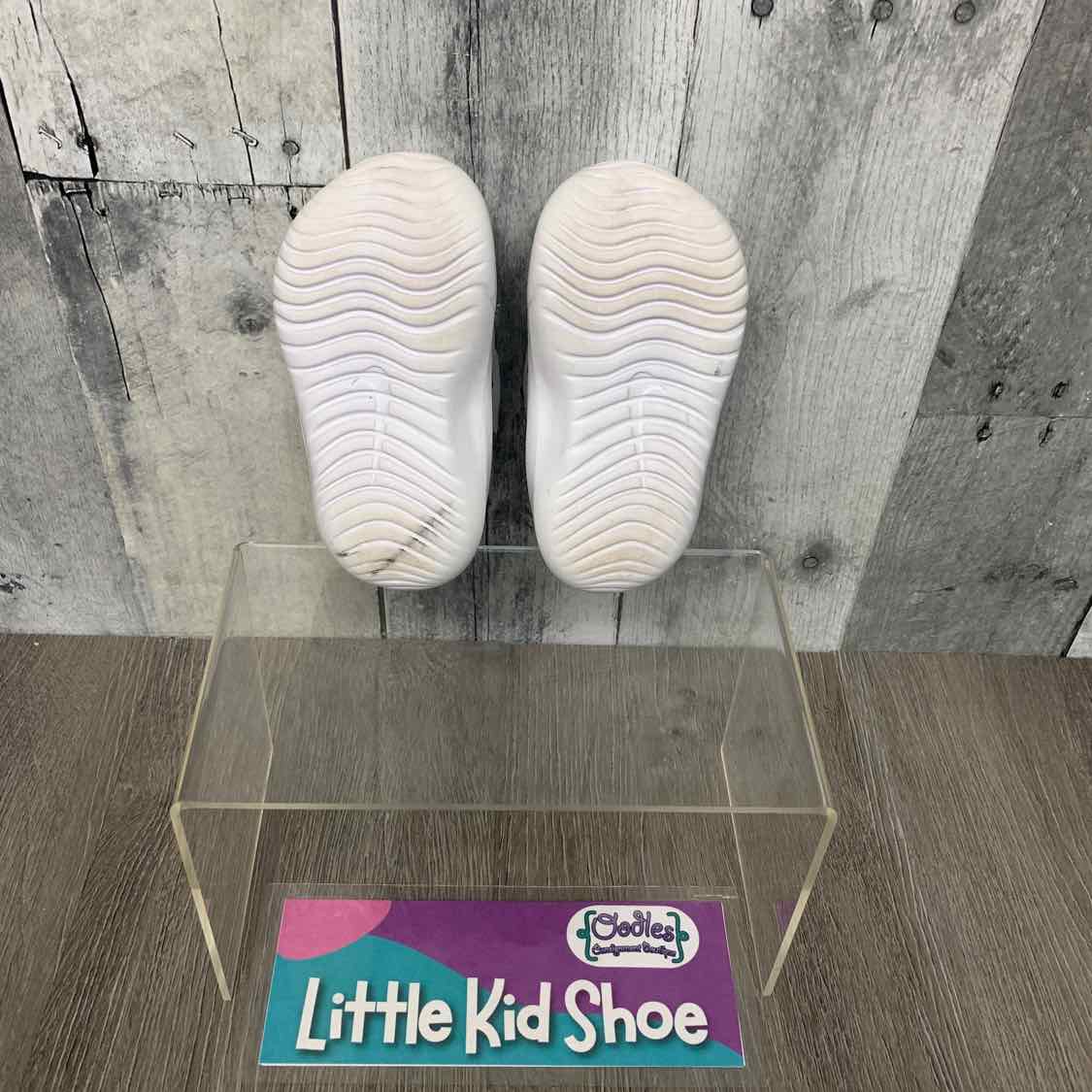 Size 3 Gray/Black Sport Brand Sneakers