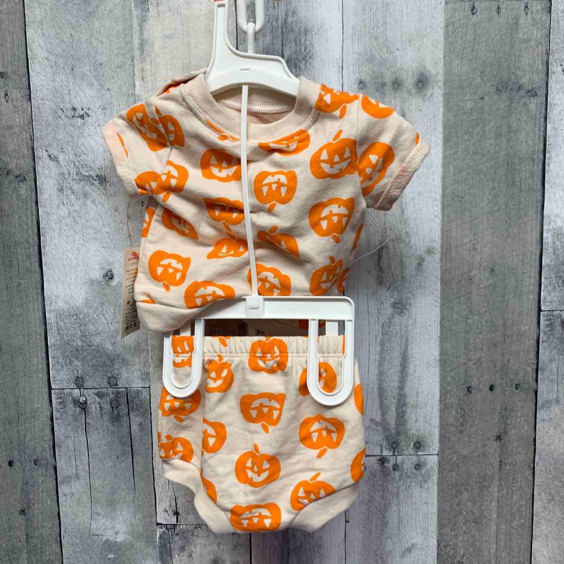 Size Newborn Tan/Orange Cat & Jack Shirt/Shorts