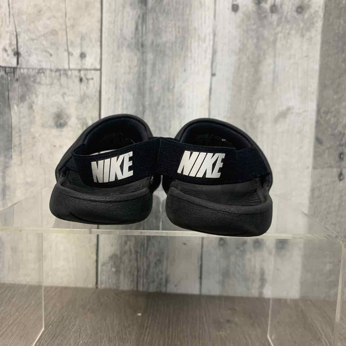 Size 7 Black Sport Brand Sandals