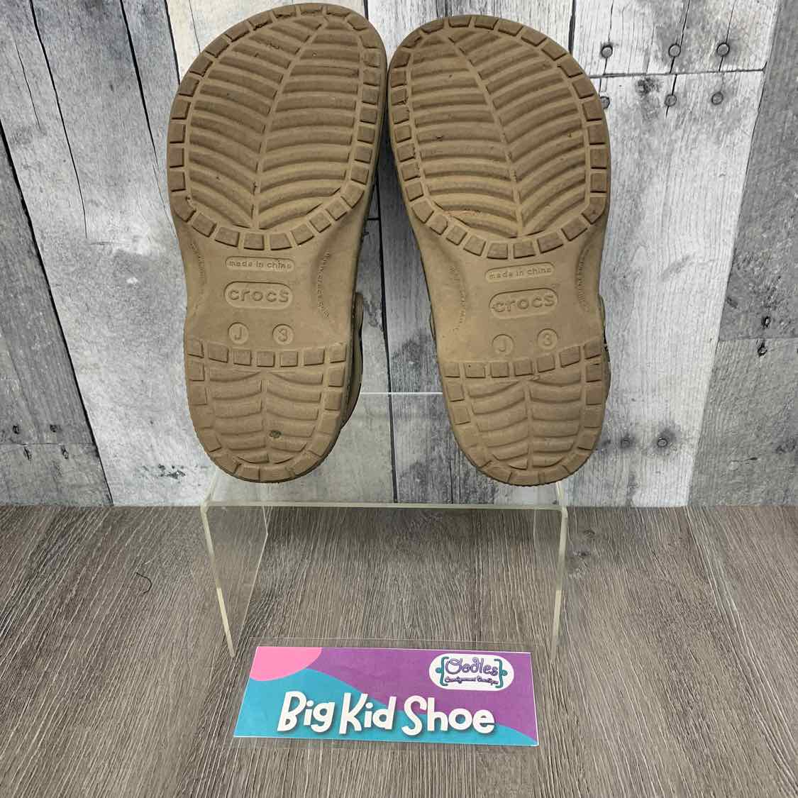 Size 3 Green Camo Crocs Water Shoes