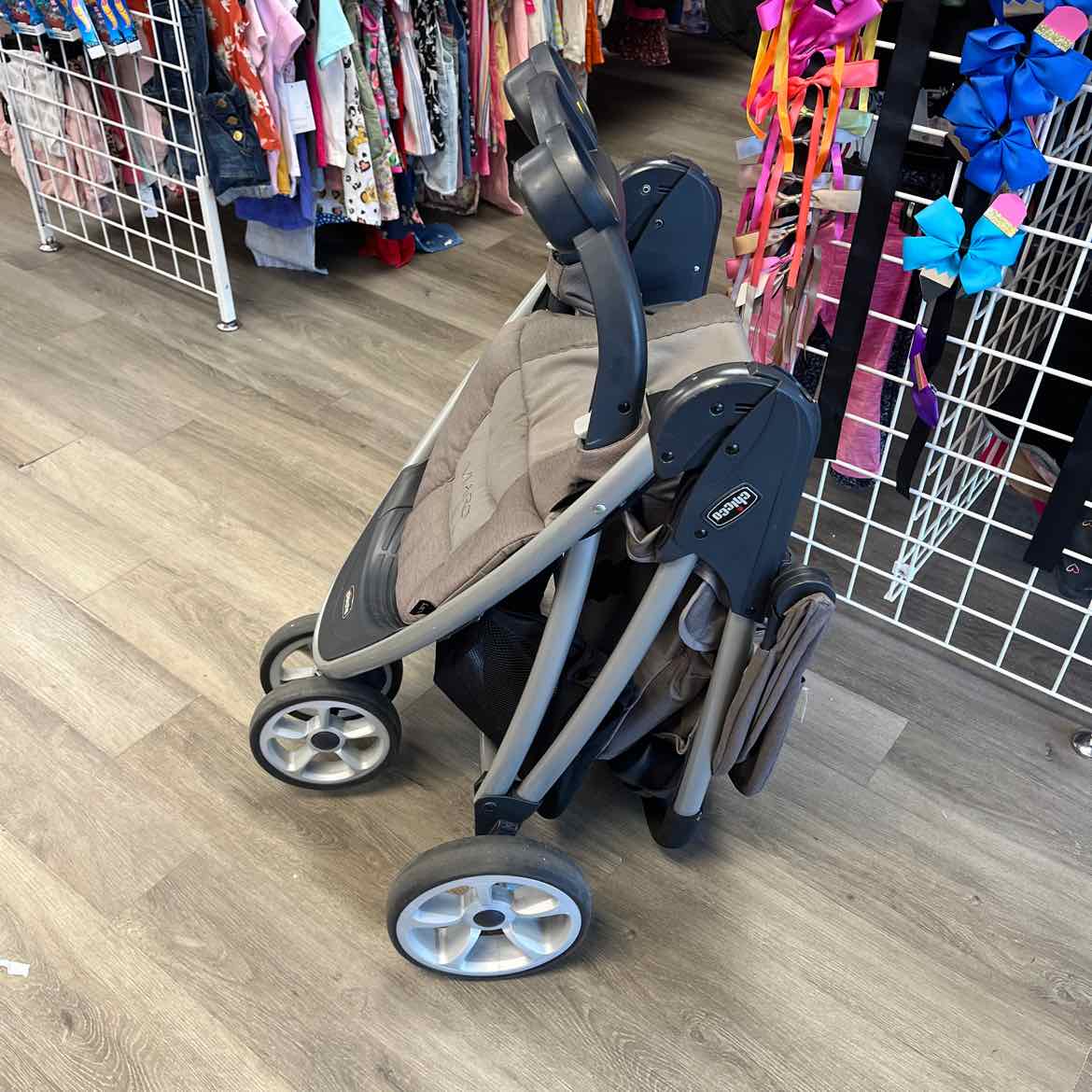 Chicco Gray/Black Stroller - Single