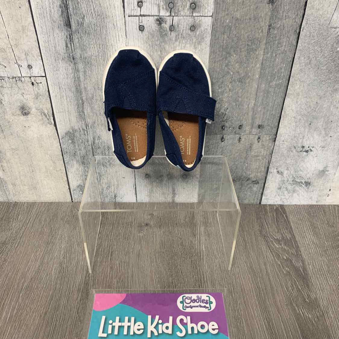 Size 5 Navy Toms Loafers