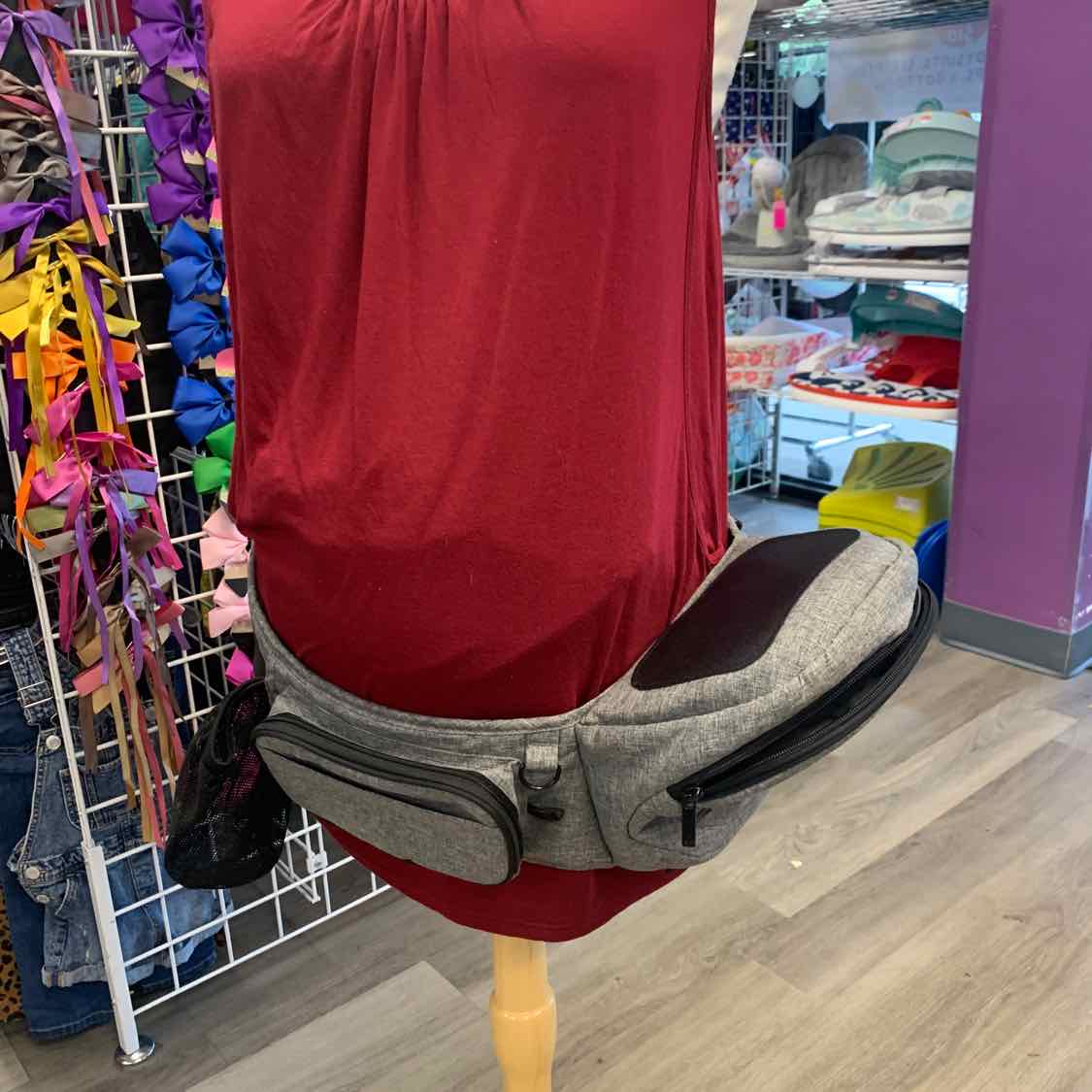 TushBaby Gray Infant Carrier