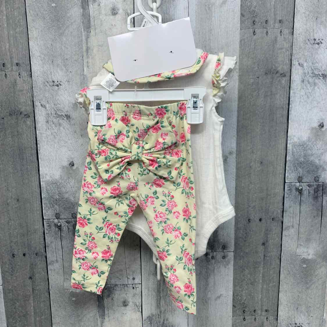 Size 6-9 Months White/Yellow Little Lass Shirt/Leggings