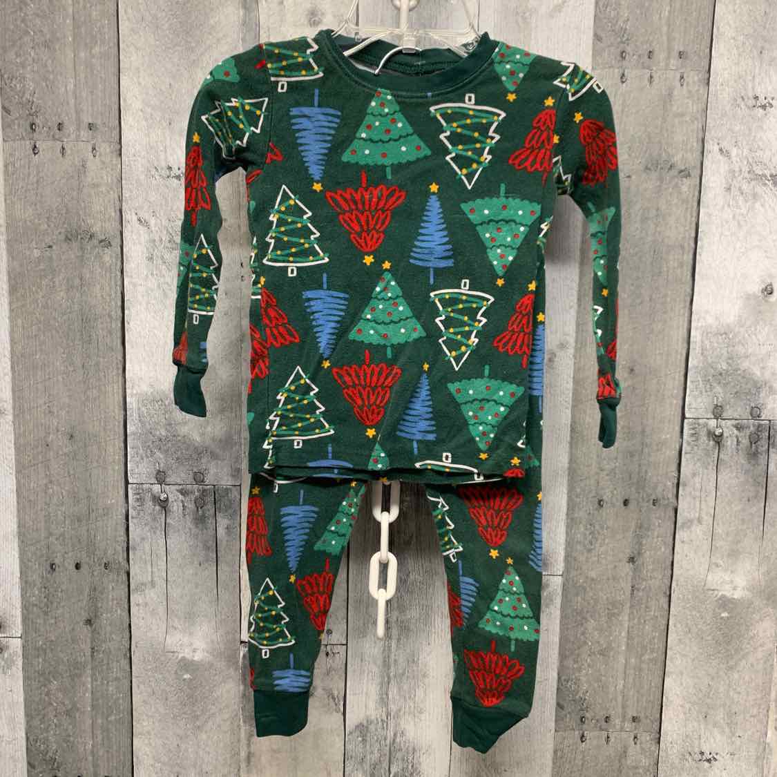 Size 2T Green Carter's 2pc PJs