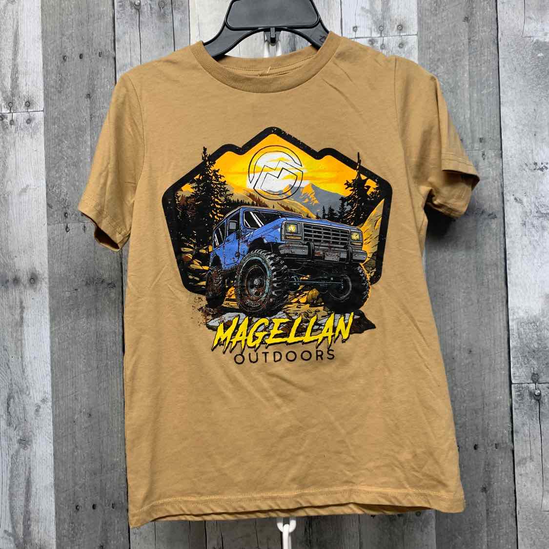 Size Medium Tan/Yellow Magellan Outdoors T Shirt