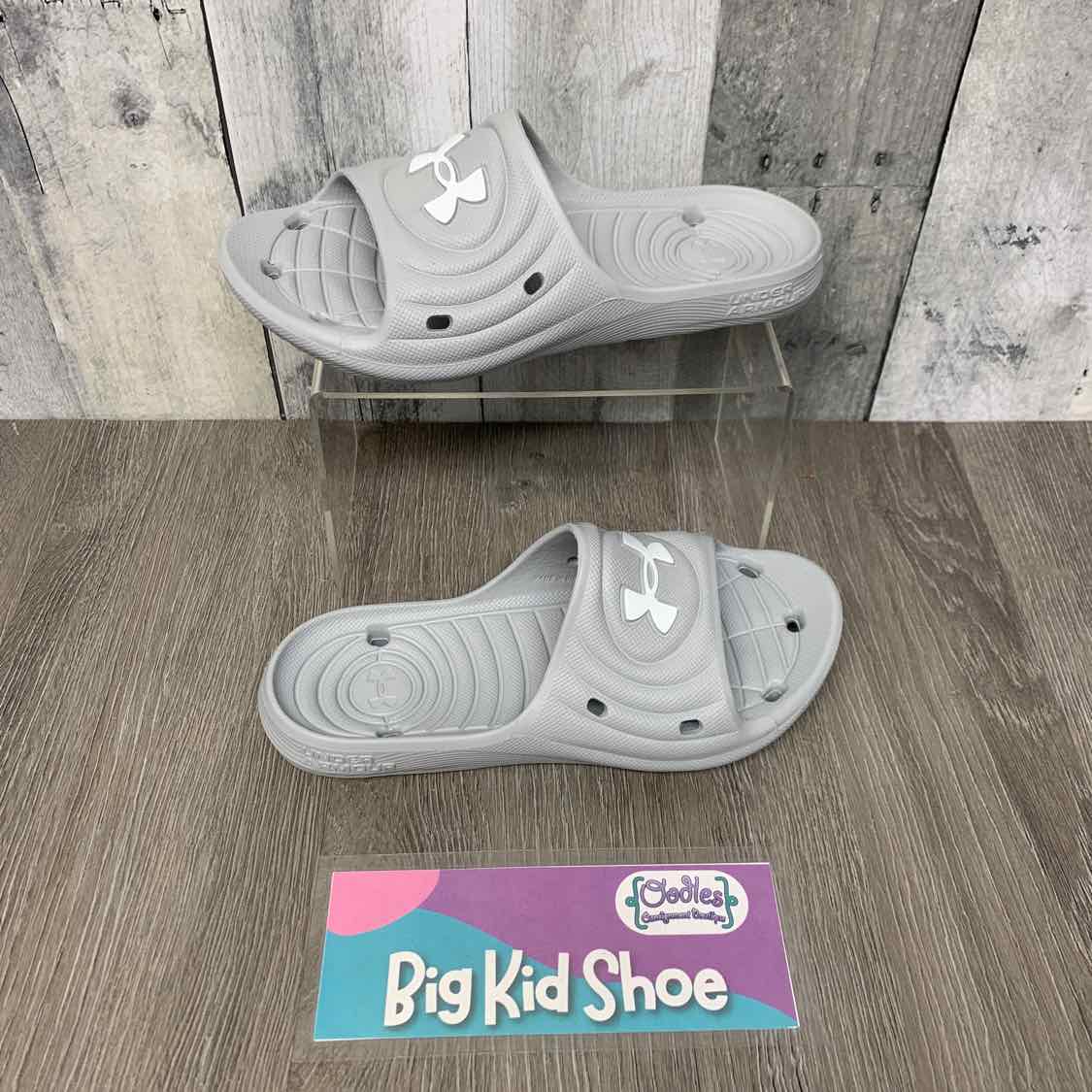 Size 3 Gray/White Sport Brand Sandals