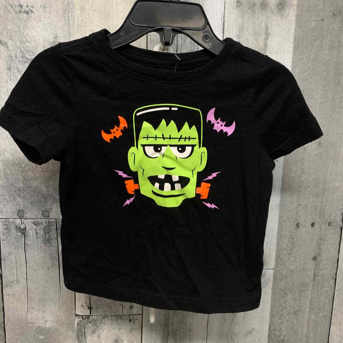 Size 12 Months Black Graphic Holiday Brands T Shirt