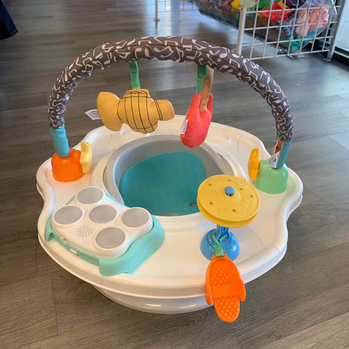 Summer Infant White/Gray Infant Seat