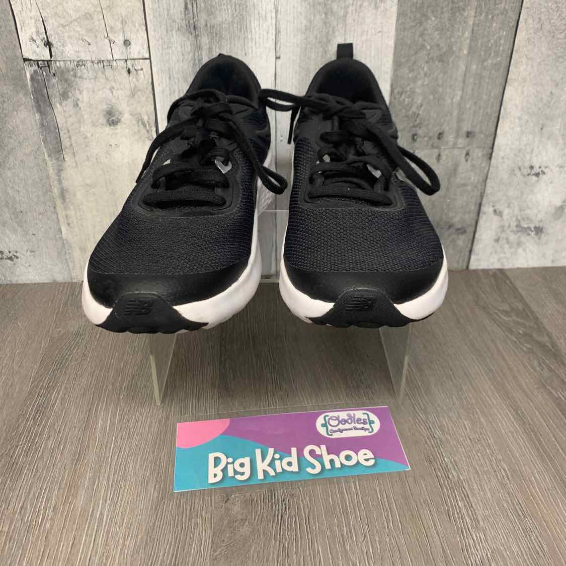 Size 9 Black/White Sport Brand Sneakers
