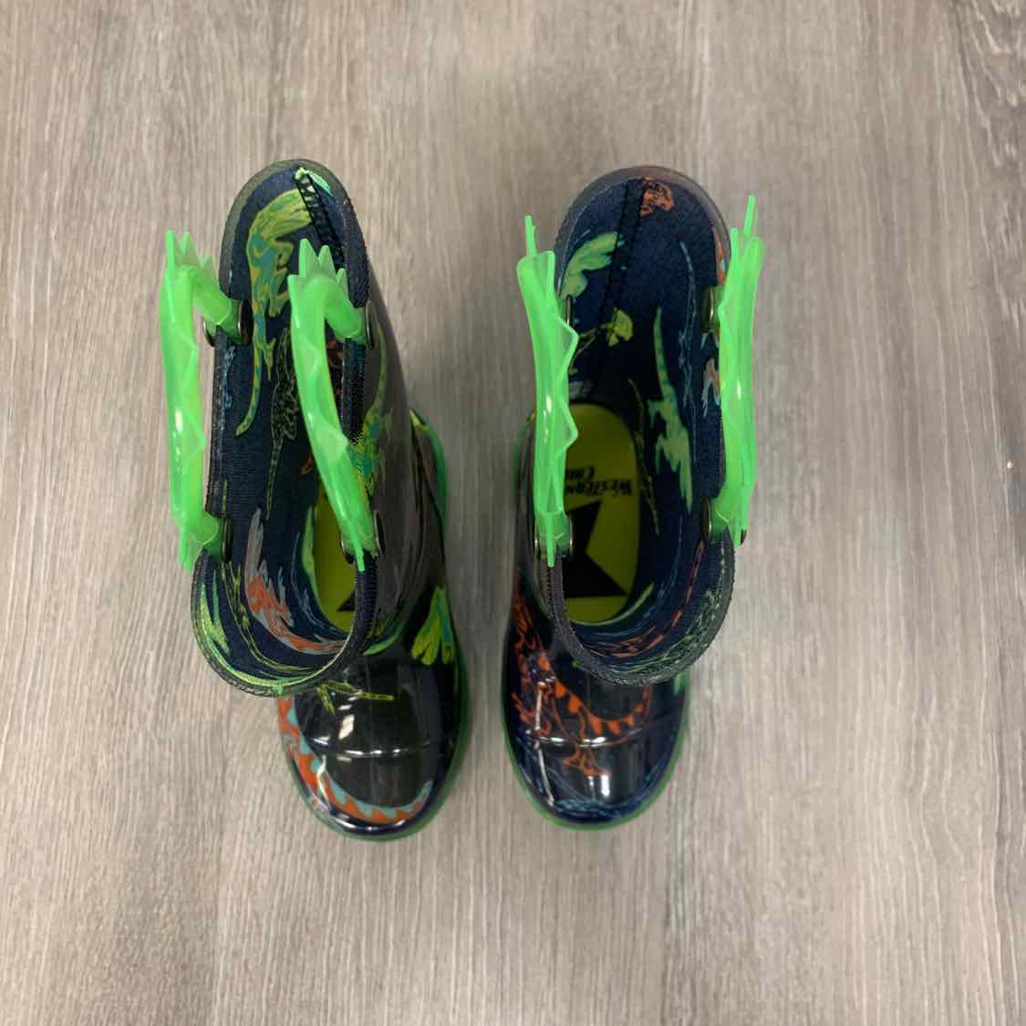 Size 5 Navy/Green B Brand Boots