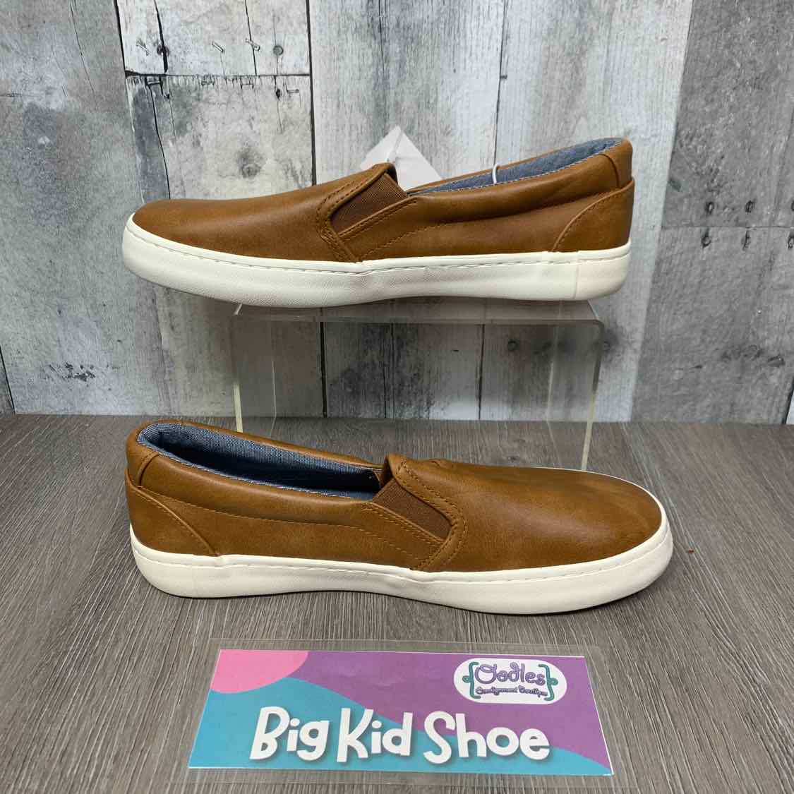 Size 5 Brown Cat & Jack Sneakers