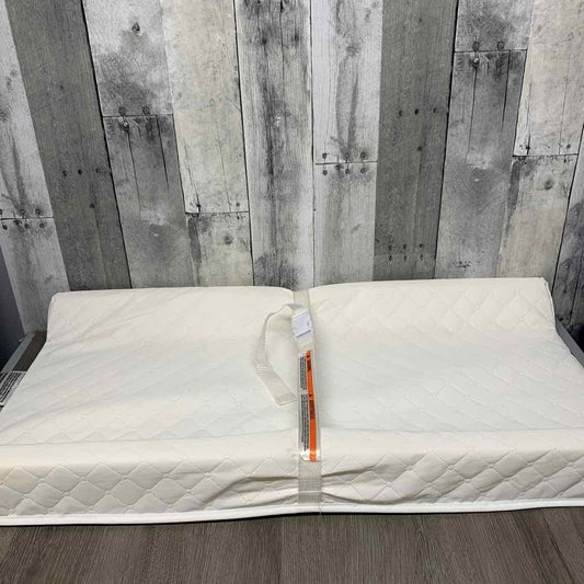 Summer Infant White Changing Pad - Contoured