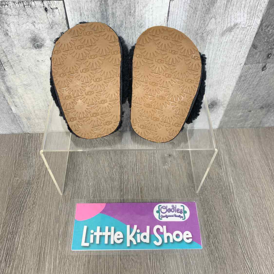 Size 2/3 Black UGG Sandals