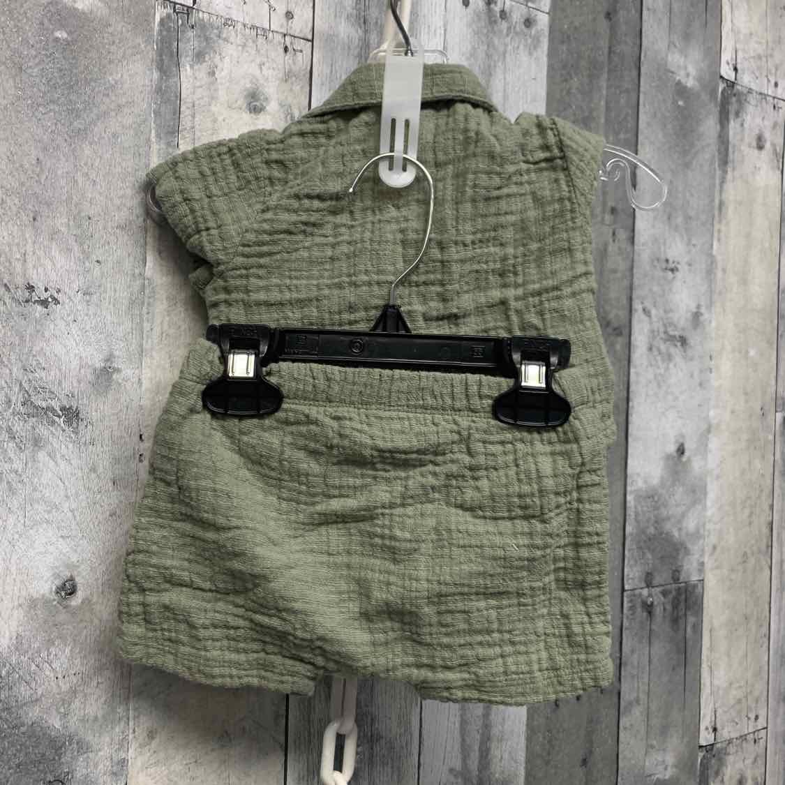 Size 0-3 Months Olive Modern Moments by Gerber Shirt/Shorts
