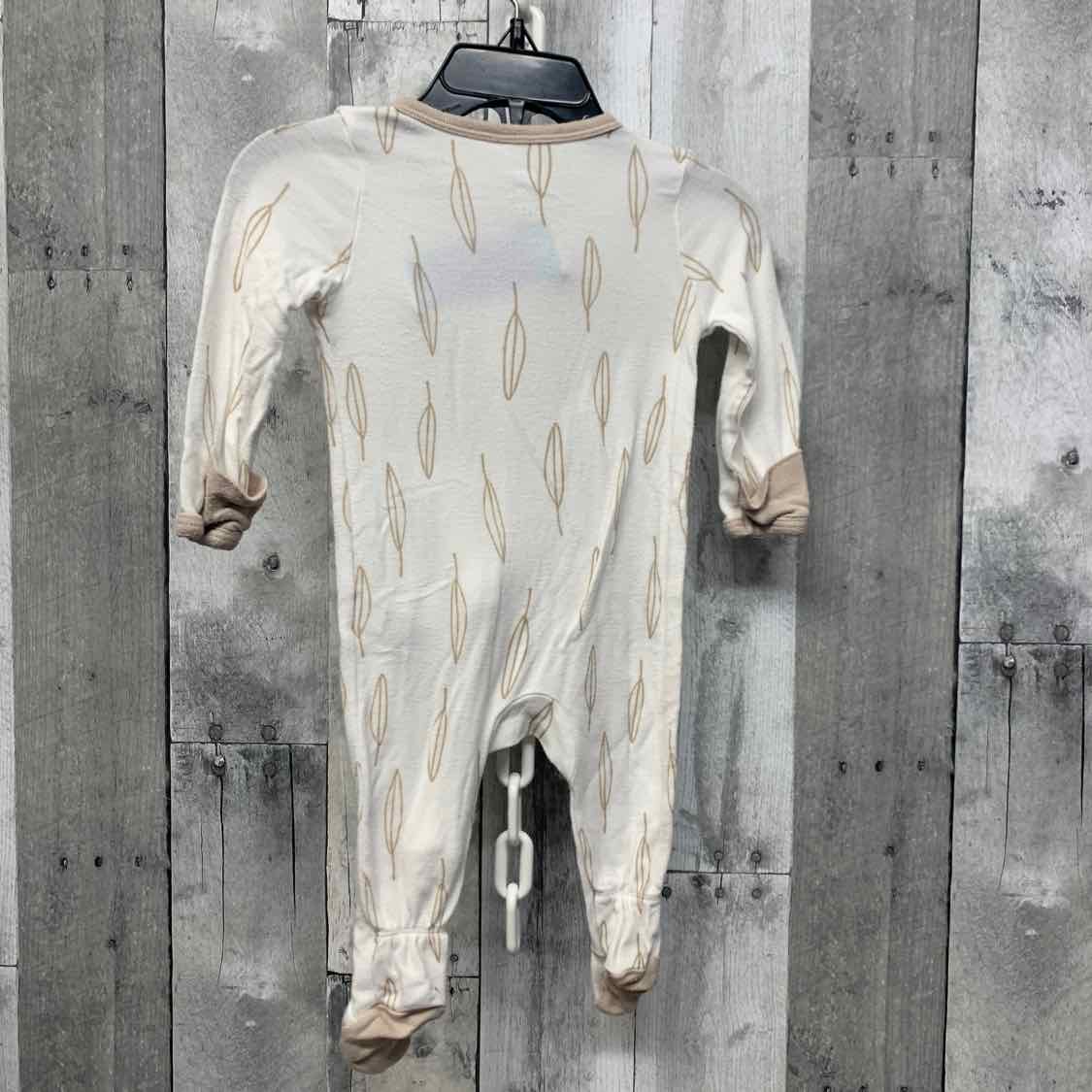 Size 0-3 Months White/Tan Cloud Island Footy PJs