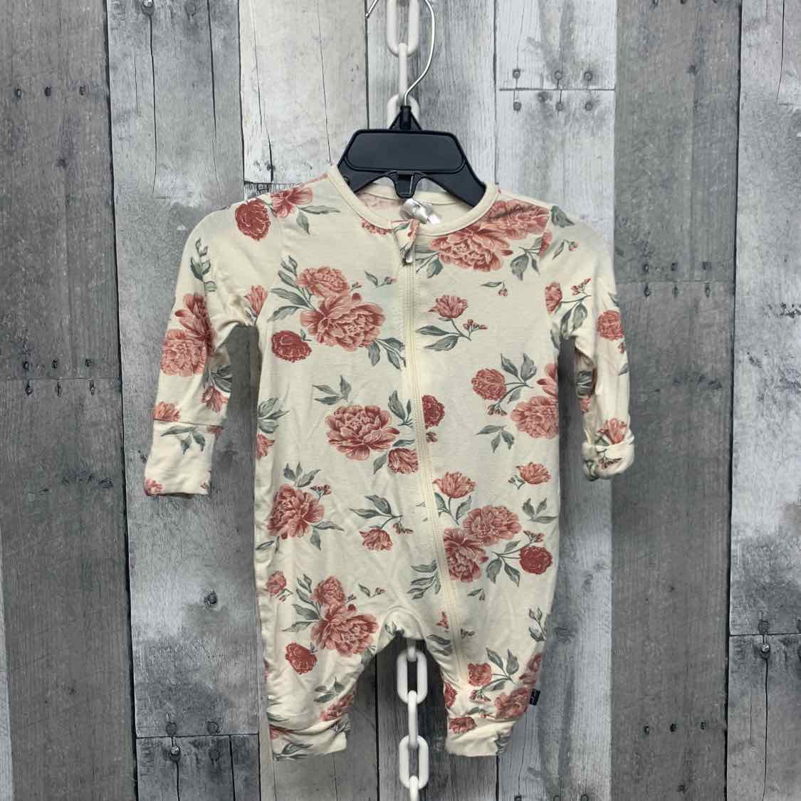 Size 0-3 Months Green Print Modern Moments by Gerber Footy PJs