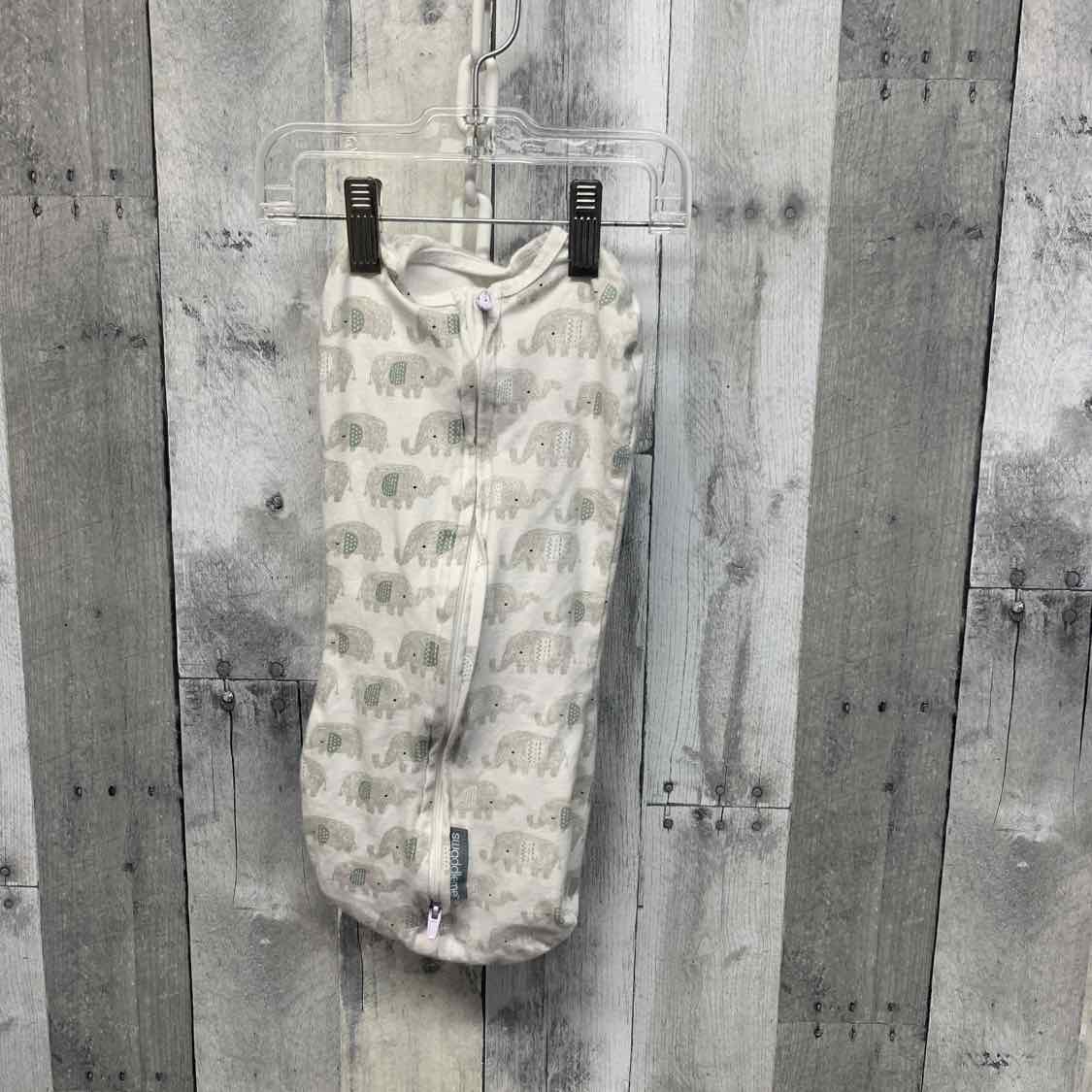 Size Newborn White/Gray Swaddle Me Sleep Sack
