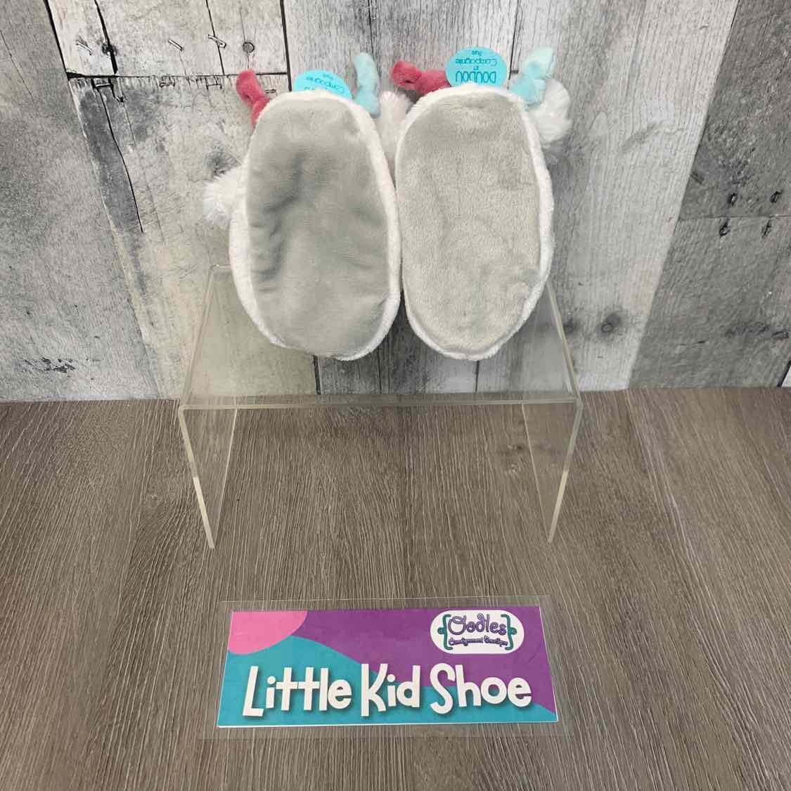 Size 6-12 Months White B Brand Slippers - OodlesCB