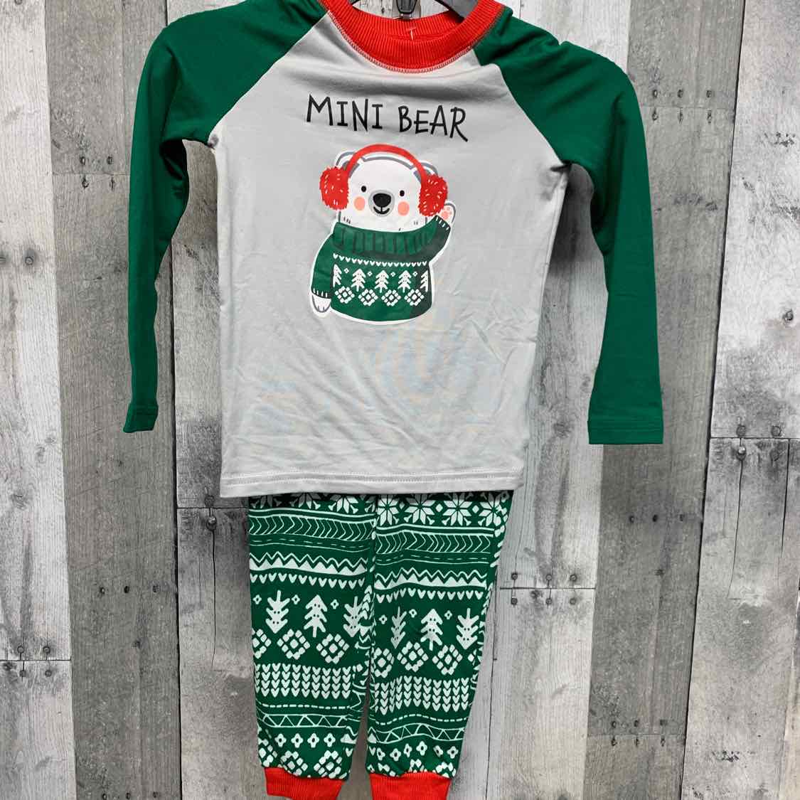 Size 4T Green/White B Brand 2pc PJs
