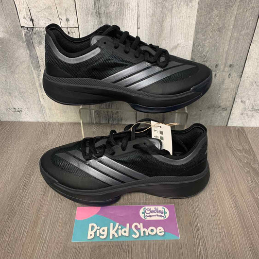 Size 7.5 Black/Gray Sport Brand Sneakers