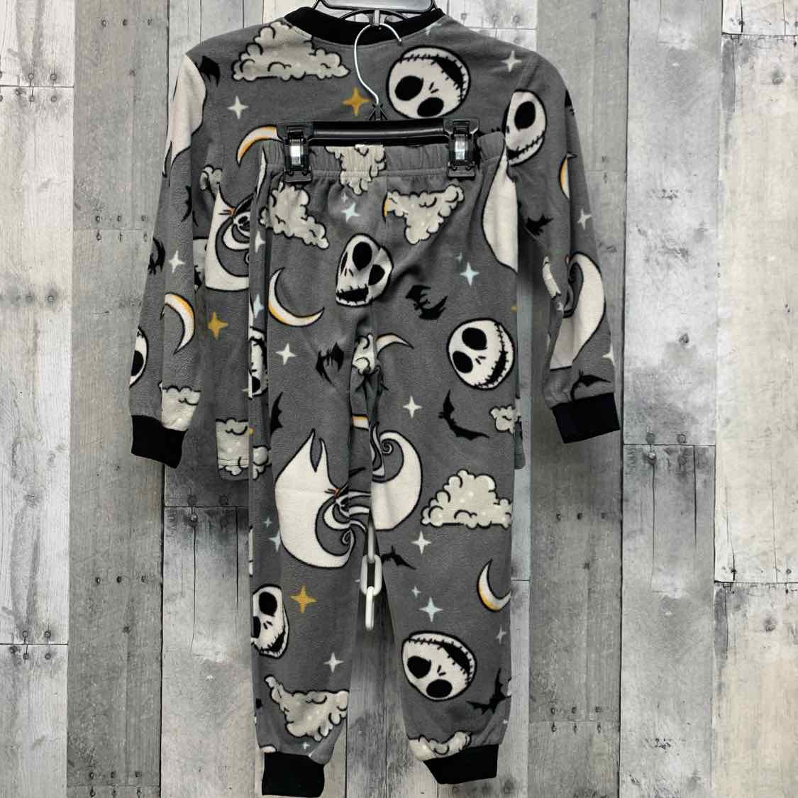 Size 5T Black/Gray Disney 2pc PJs