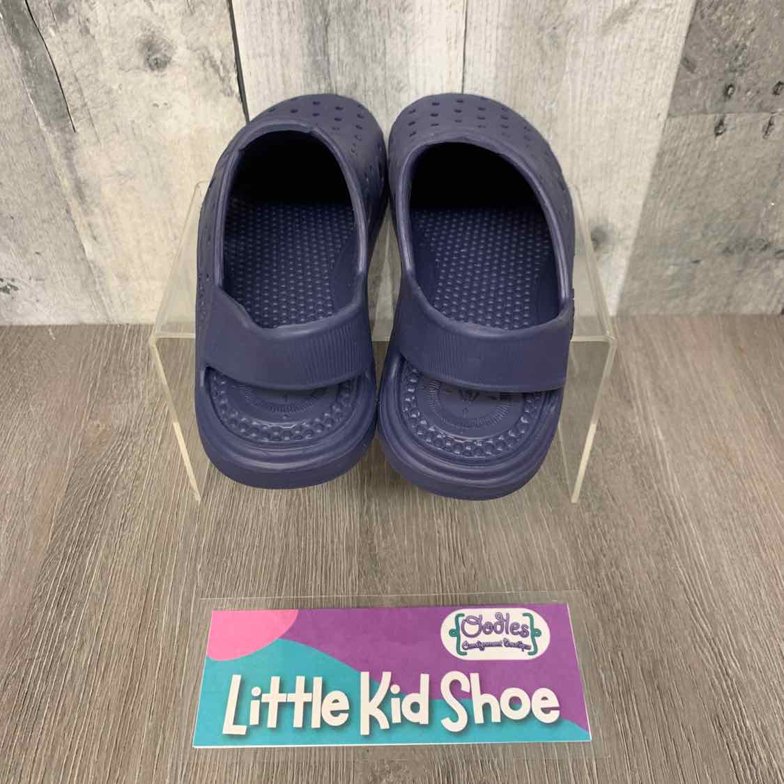 Size 11/12 Navy Totes Water Shoes